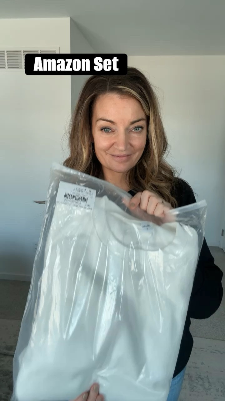 So good comes in a few colors too is a little oversized 

#LTKover40 #LTKstyletip