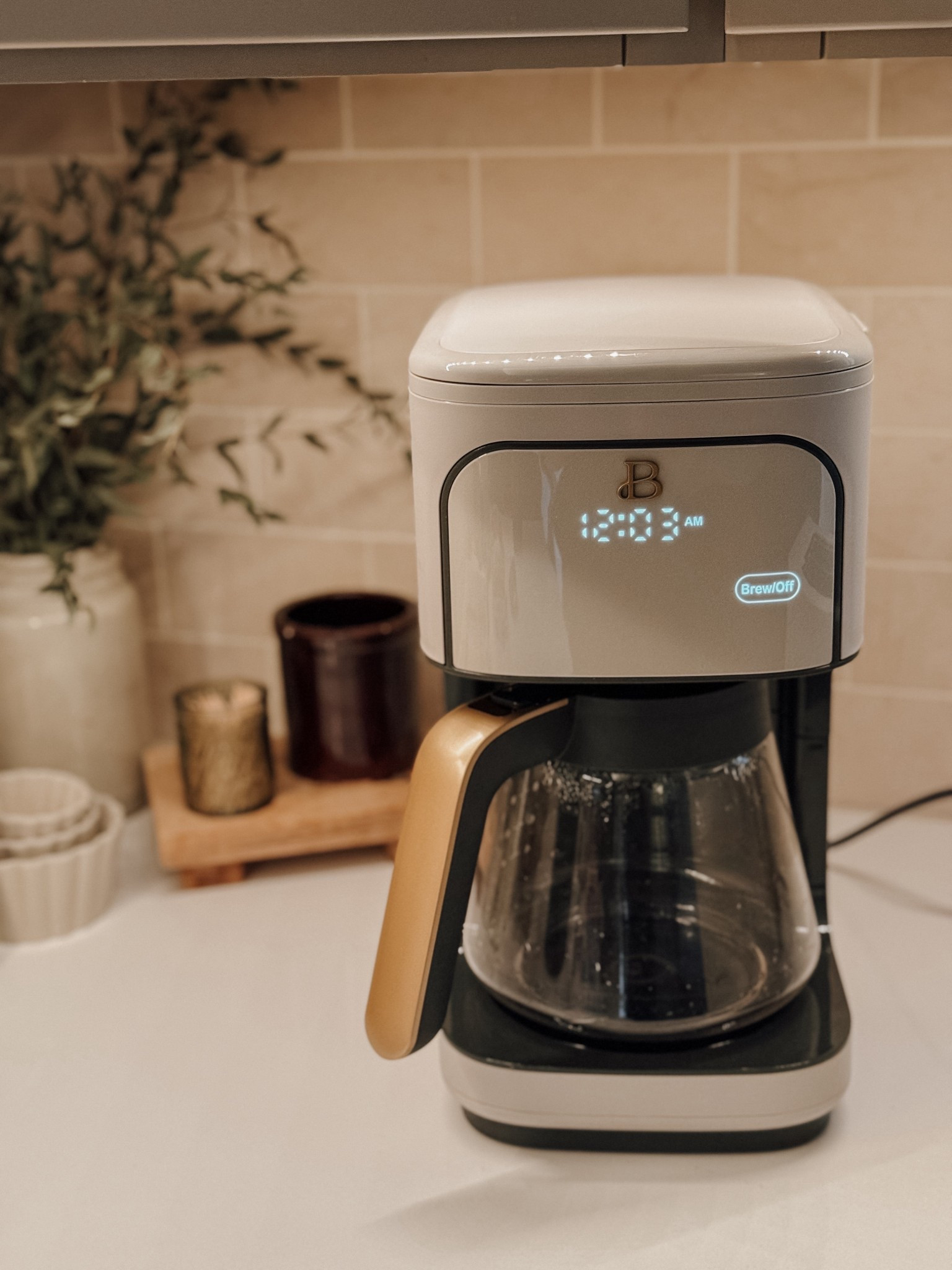 ☁️☕️🤍

drip coffee | coffee maker | at home coffee | coffee pot | coffee at home 

#LTKHome