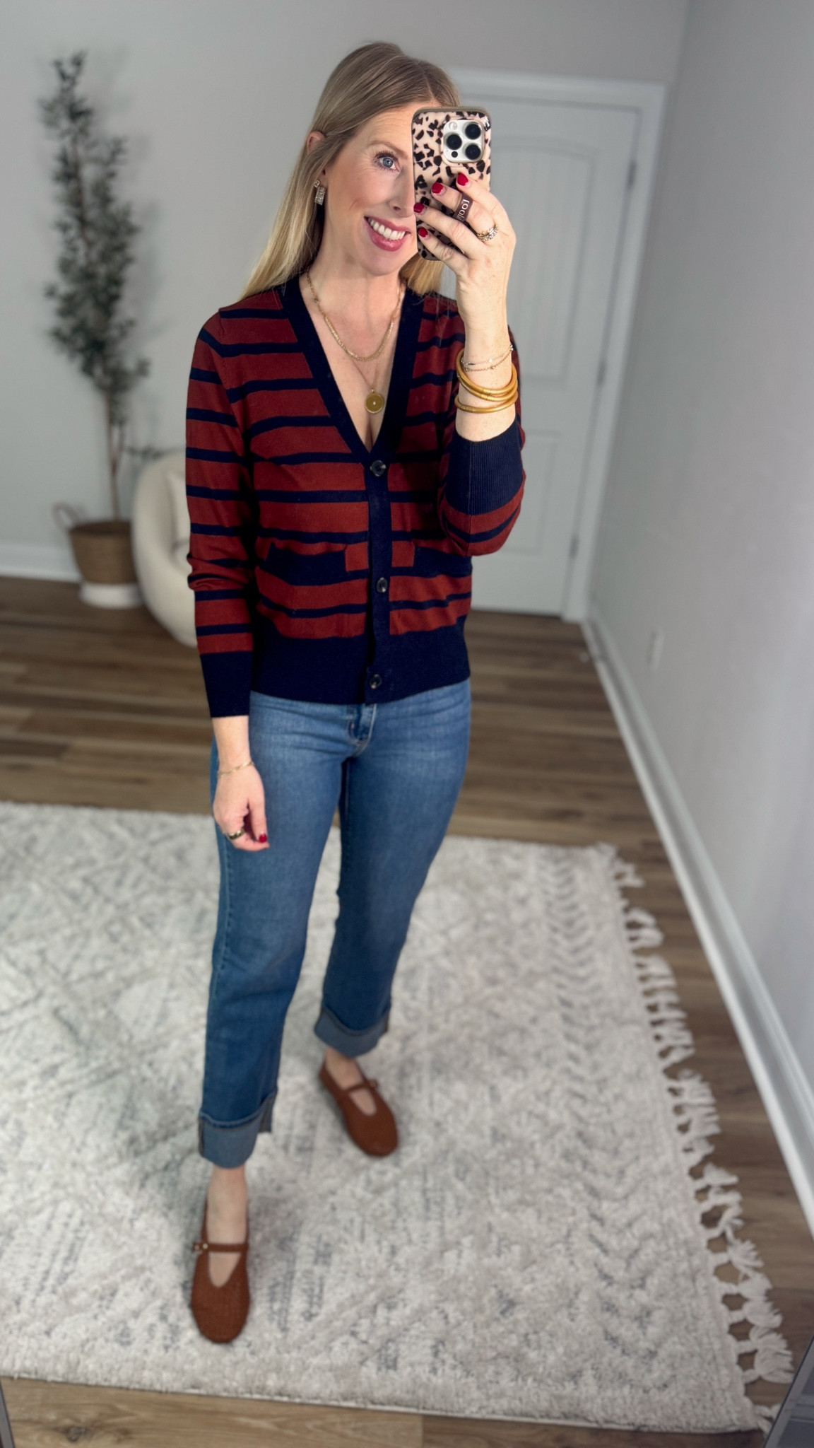 Weekend Walmart Wins try-on
Striped cardigan- small
Cuffed jeans- 4, tts 

#LTKootd