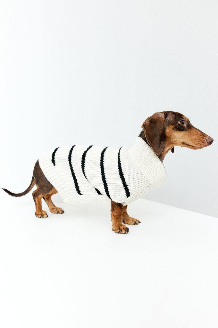 2 | H&M (UK, MY, IN, SG, PH, TW, HK)