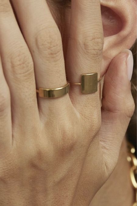 Modern square ring ⚡️✨

Minimalist ring
Minimalist jewelry 
Cool ring
Cool jewelry 
Modern jewelry 
Cute square ring 
Geometric ring 

#LTKstyletip #LTKunder100 #LTKFind