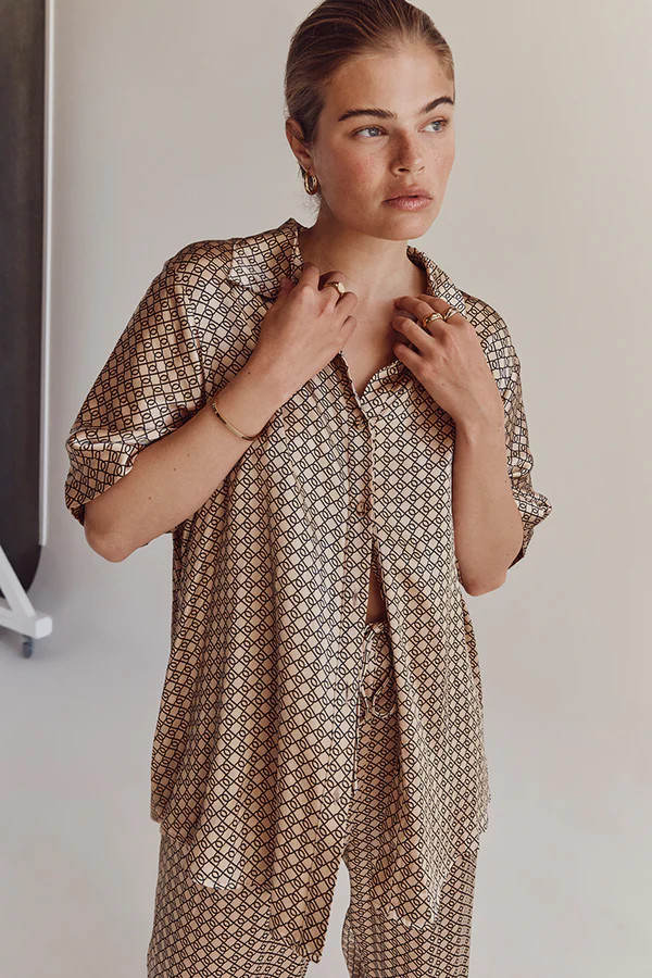 LOU SWIRL SATIN VACATION SHIRT | DISSH