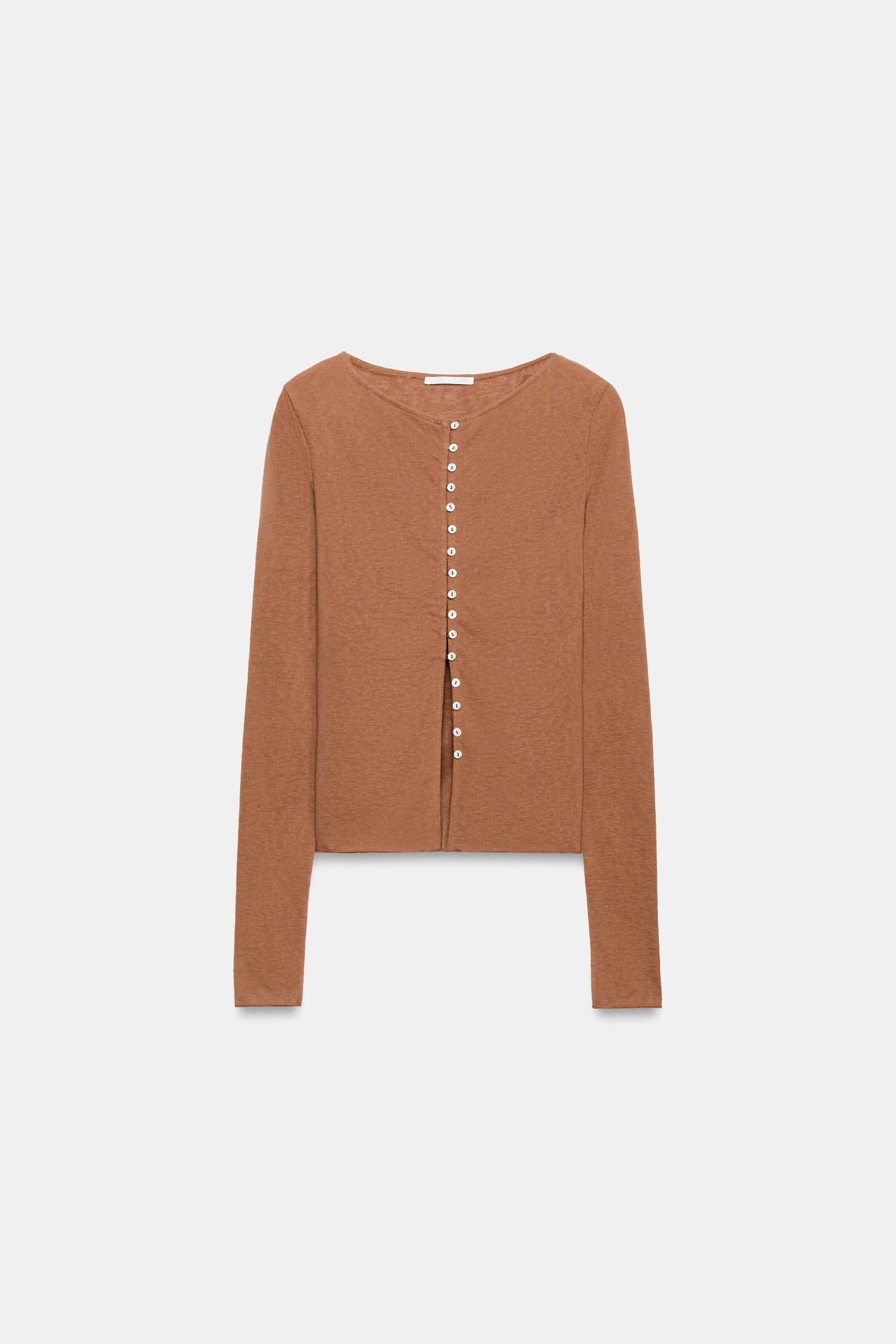 SLIM FIT - ROUND NECK - REGULAR LENGTH - LONG SLEEVET-shirt made of cotton yarn. Featuring a roun... | Zara UK
