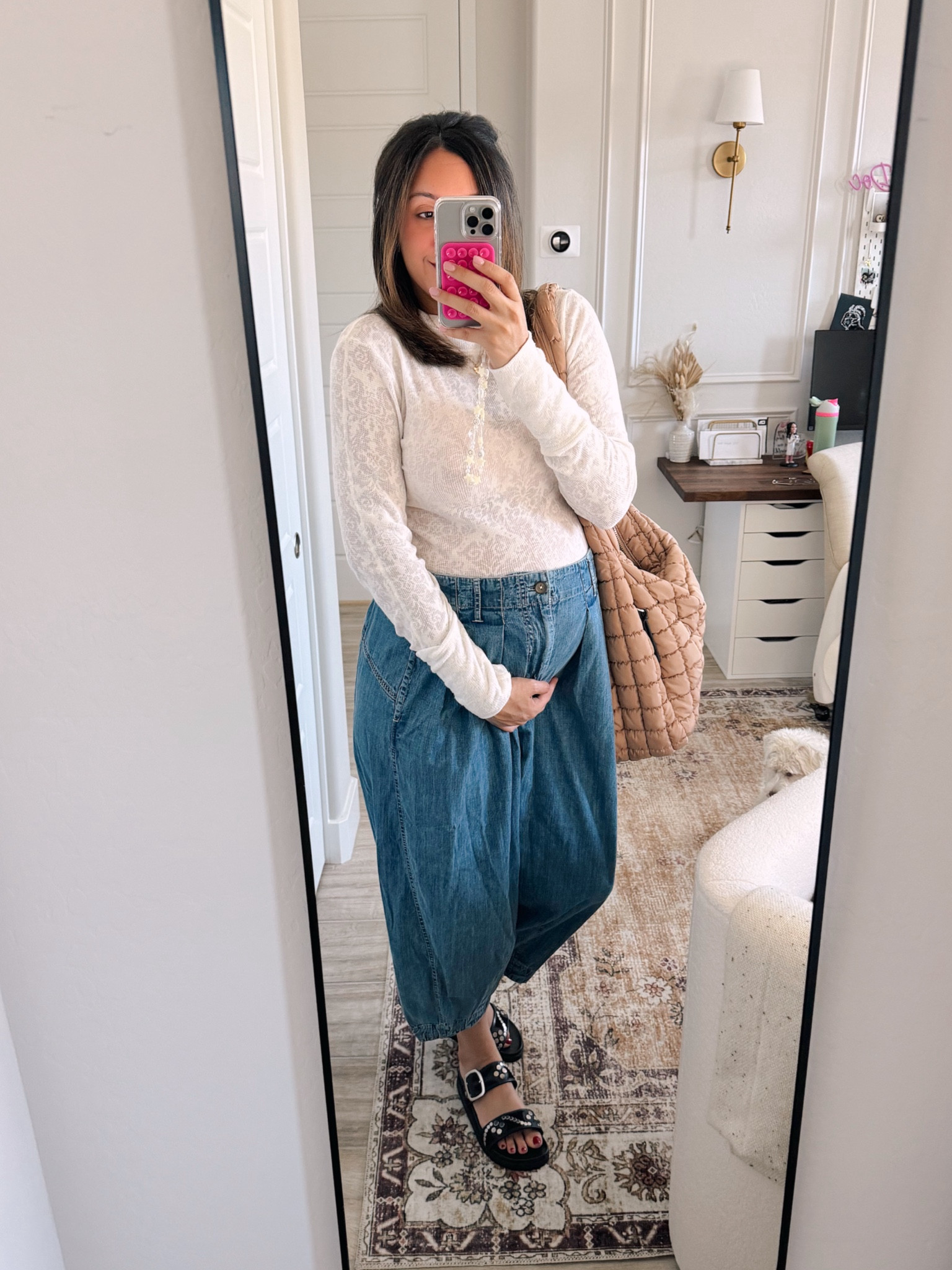 First time wearing jeans this pregnancy, so happy these parachute style jeans exists! So comfy! 
Entire outfit: Free People

#LTKbump #LTKbaby #LTKitbag