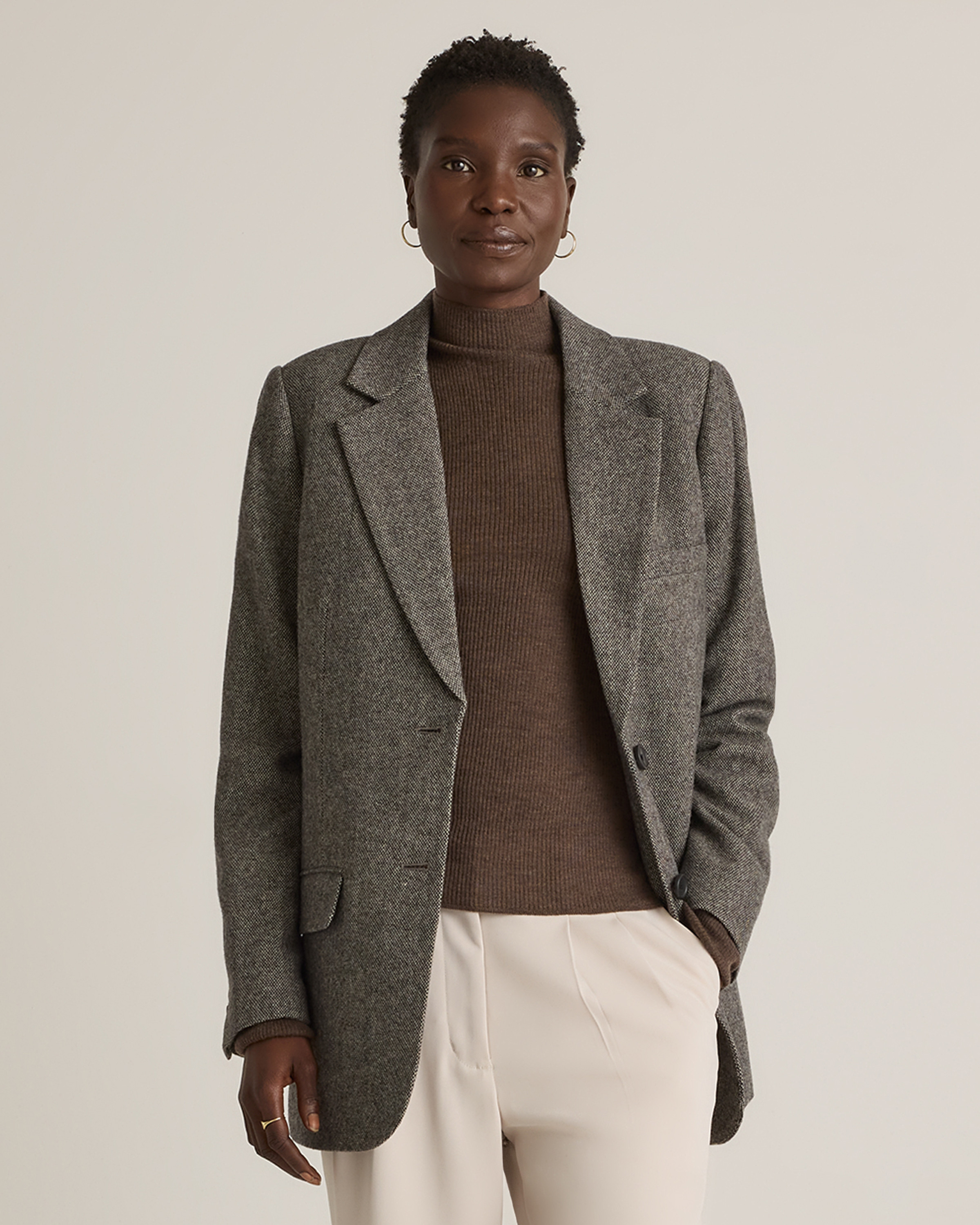 Quince | Women's Italian Wool OverSized Blazer in Textured Brown, Size Medium | Quince