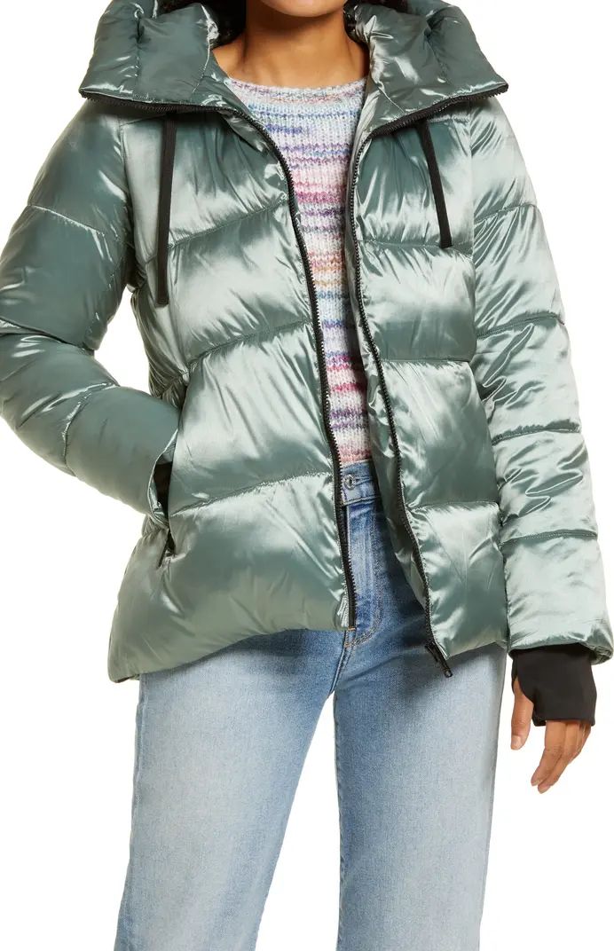 Iridescent Water Repellent Hooded Puffer Jacket | Nordstrom