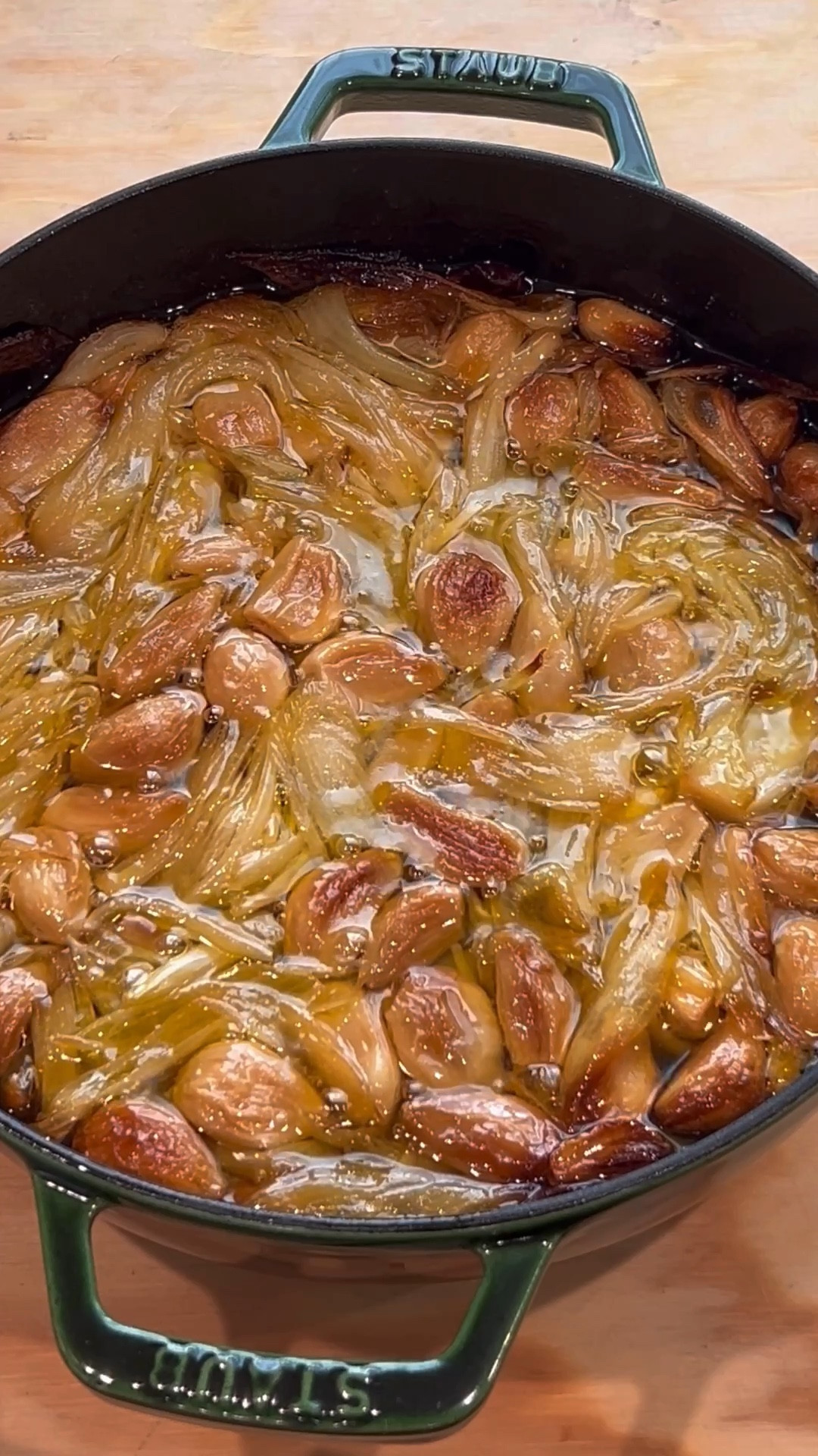 Christmas confit. 🎄✨🧄🧅

#LTKfoodie #LTKHoliday #LTKGiftGuide