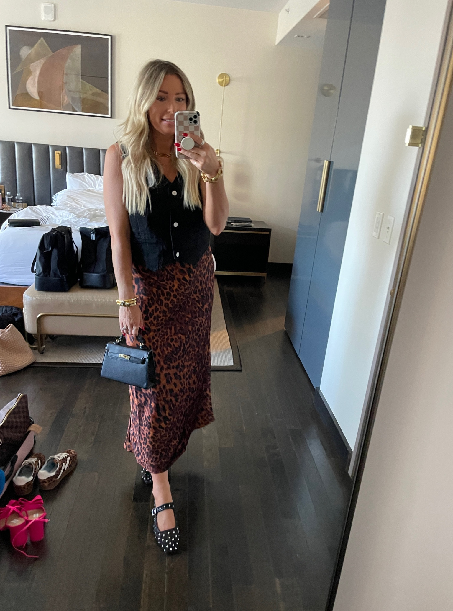 
Leopard skirt fits tts, wearing medium. Sized up to large in the top. Fall fashion. Cowboy boots. Western. Nashville. Wedding guest dress. Fall outfit. Hat. cowboy hat. Jackson hole. Montana. Workwear.  #ltkvideo #ltksalealert #ltkvideo #ltksalealert #ltkwedding

#LTKCon #LTKSaleAlert