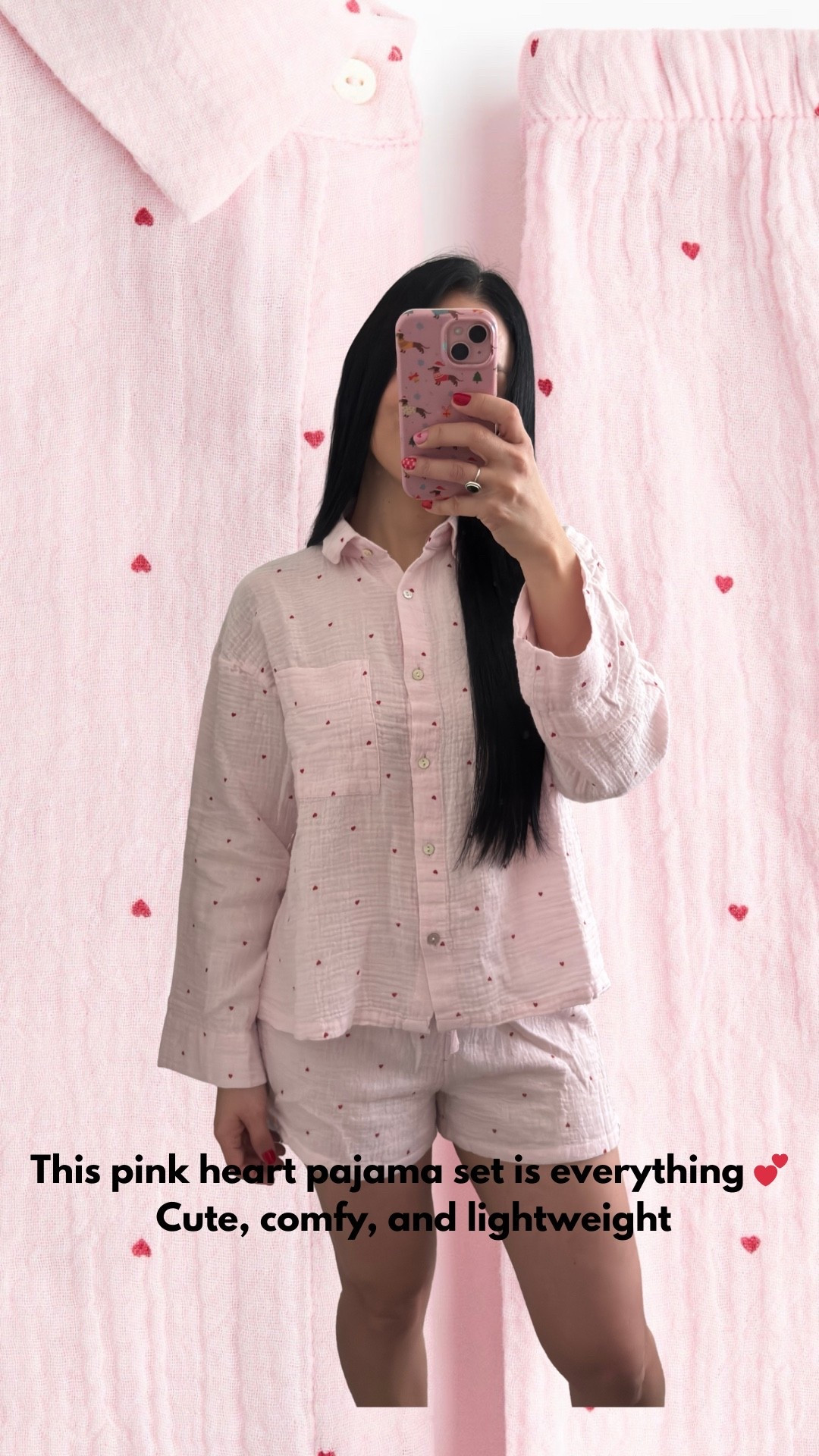 💕 Pink heart pajama set (shirt + shorts)
Pink heart pajama set 💕
Cute, comfy, and perfect for warm nights.


#LTKValentine #LTKPetite #LTKootd