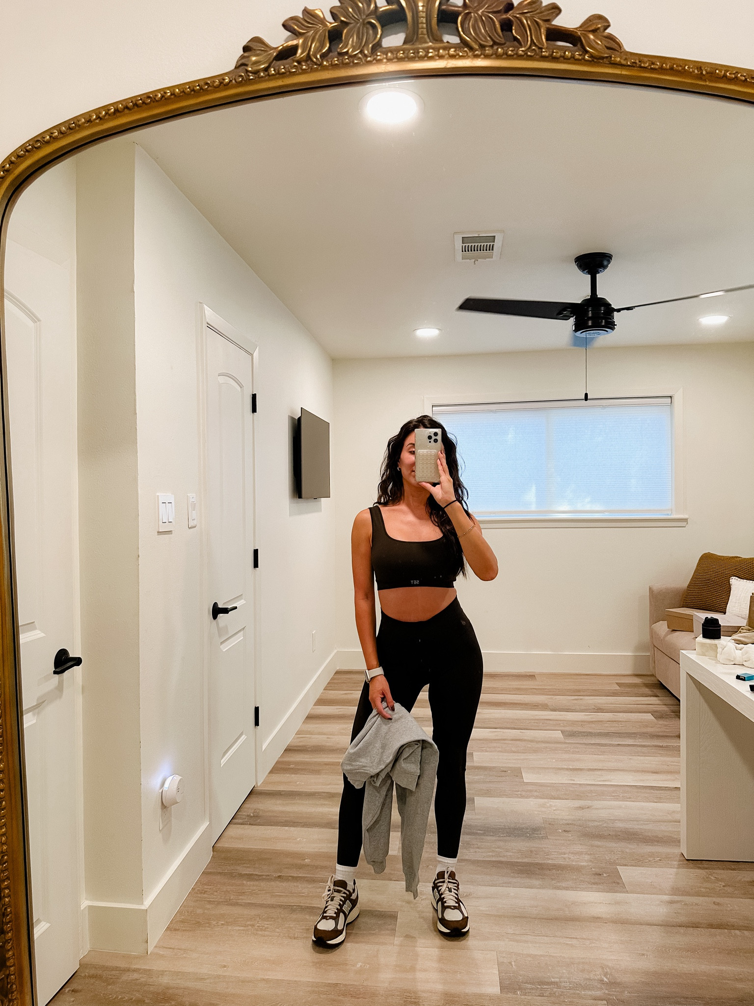 Sports Bra: M
Leggings: S
Sweater: S
Shoes: TTS 


#LTKsalealert #LTKstyletip #LTKfitness