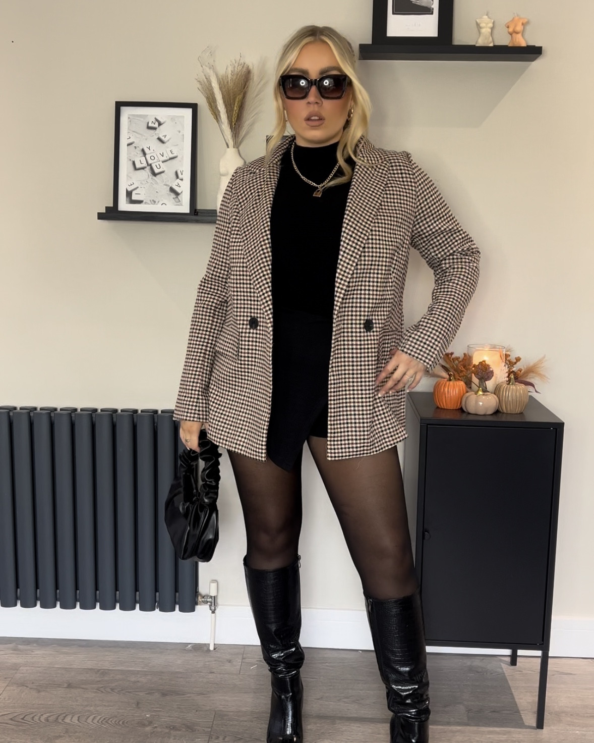 The viral autumn look is now linked!!! 

#LTKmidsize #LTKautumn #LTKcurves