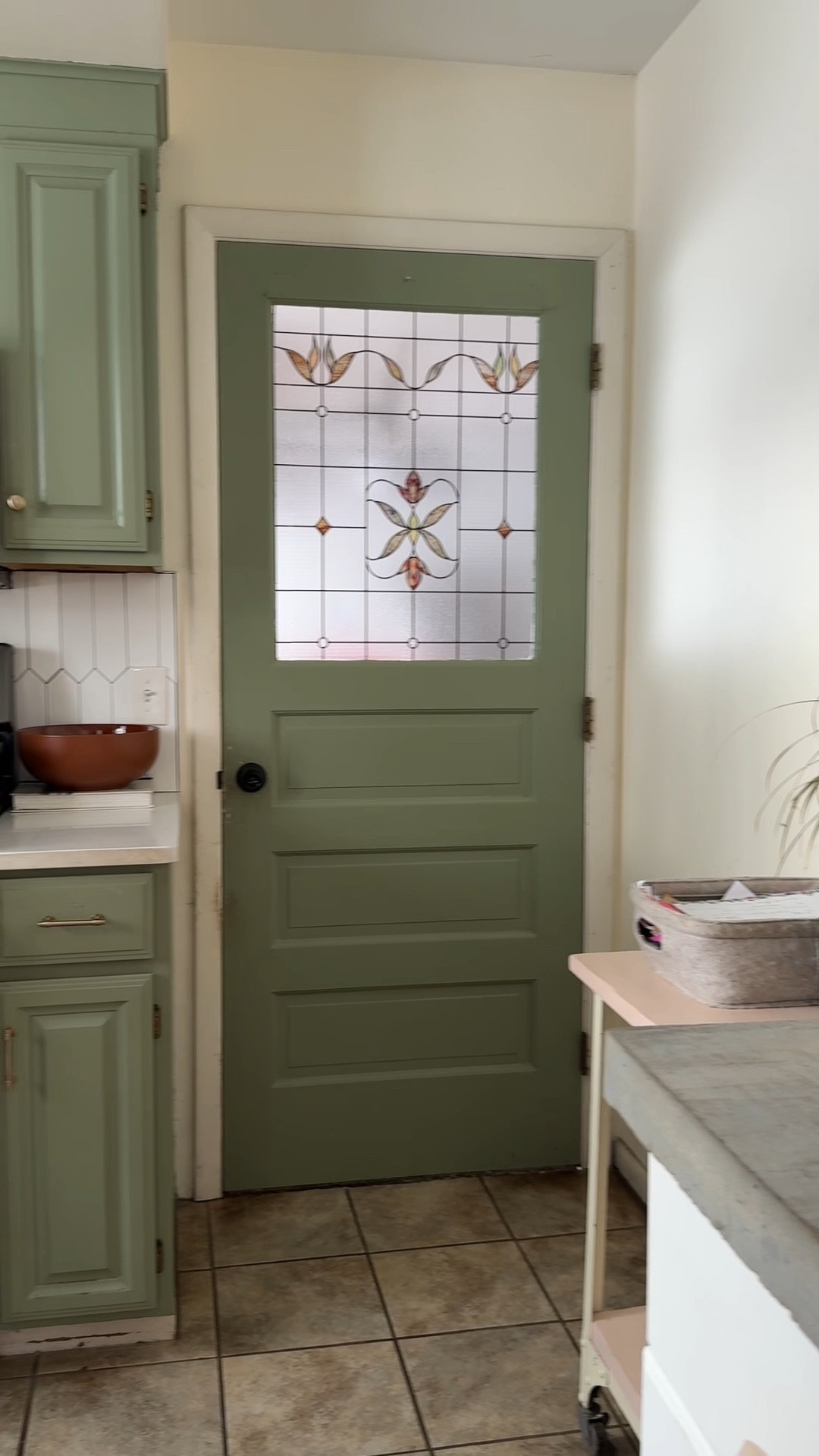 I’ve been wanting to cover up this window since it looks into our garage, which is just NOT the vibe, & the @artscape_design_studio Heritage Window Film was the PERFECT solution!  It’s giving all the cottage vibes!  

This was so easy to install & I did it all by myself in under 30 minutes.  

Clean the window & measure it, using the razor blade from the install kit, cut the film to the correct size, mix the soap from the kit with warm water, spray the window with the soapy mixture, peel the back off the film, apply to the window & move it until it’s in the right spot, spray again with the soapy mixture, & squeegee out any air bubbles!  It’s that simple!  

It makes such a big impact in our kitchen!  I love that it looks like stained glass.  It still lets in all the light, but blocks out the ugly garage! #ad

#LTKHome