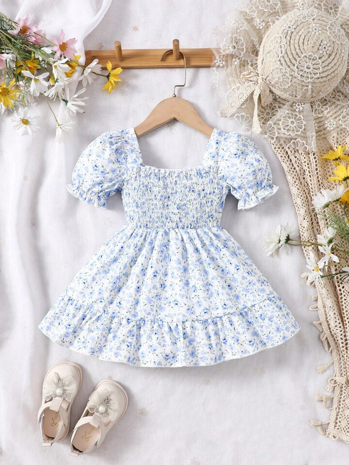 SHEIN Vintaside Kids Baby Girl Summer Holiday Style Floral Print Square-Neck Short Puff Sleeve Dress With Ruffled Hem | SHEIN