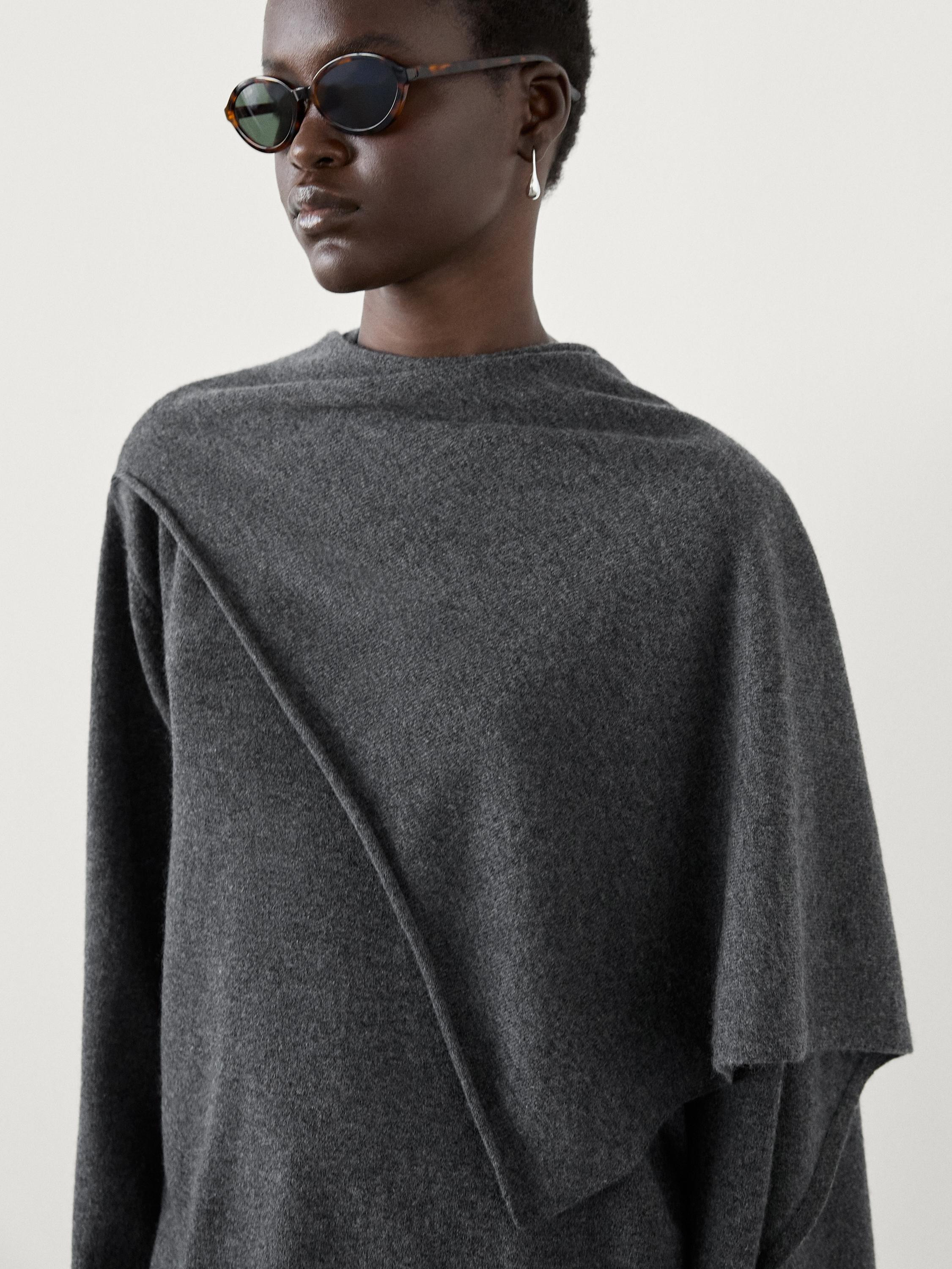 100% wool sweater with scarf | Massimo Dutti US