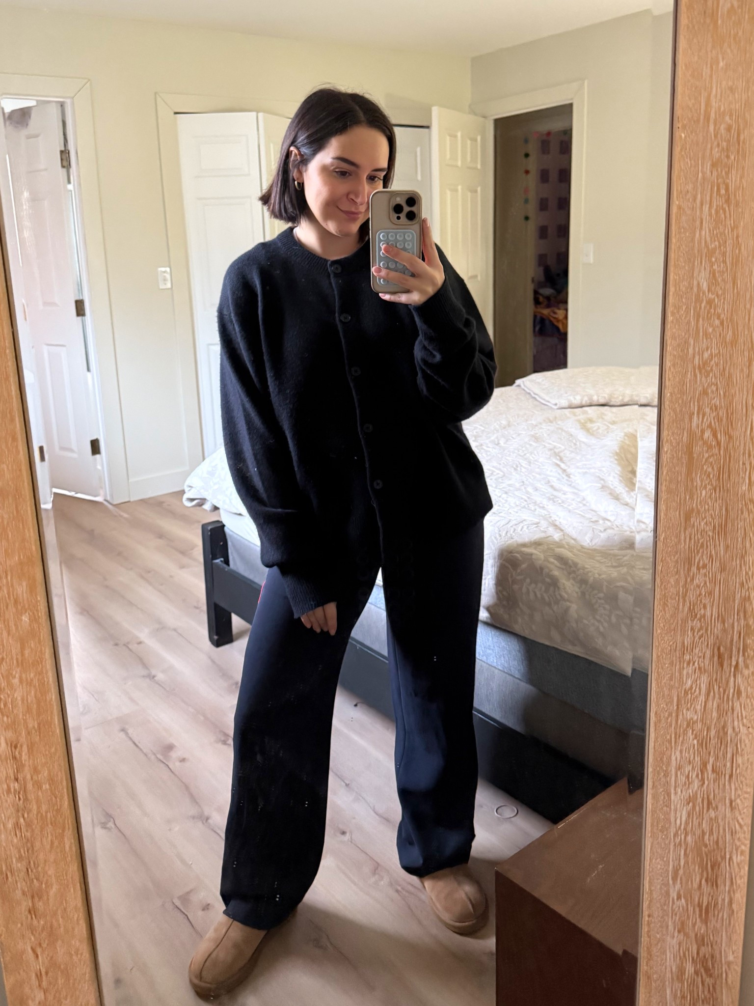 The cashmere cardigan of my dreams! Need this in every colour. 

#LTKcanada #LTKstyletip #LTKwinter