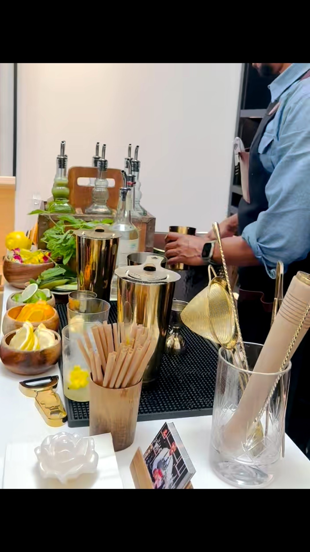 Barware that makes entertaining effortless — and great gifts for the season. 🍸✨
#Barware #HolidayGifts #EntertainingEssentials #HostessGifts #HomeBarStyle #GiftIdeas #SeasonalEntertaining #TabletopDecor

#LTKGiftGuide #LTKHoliday #LTKHome