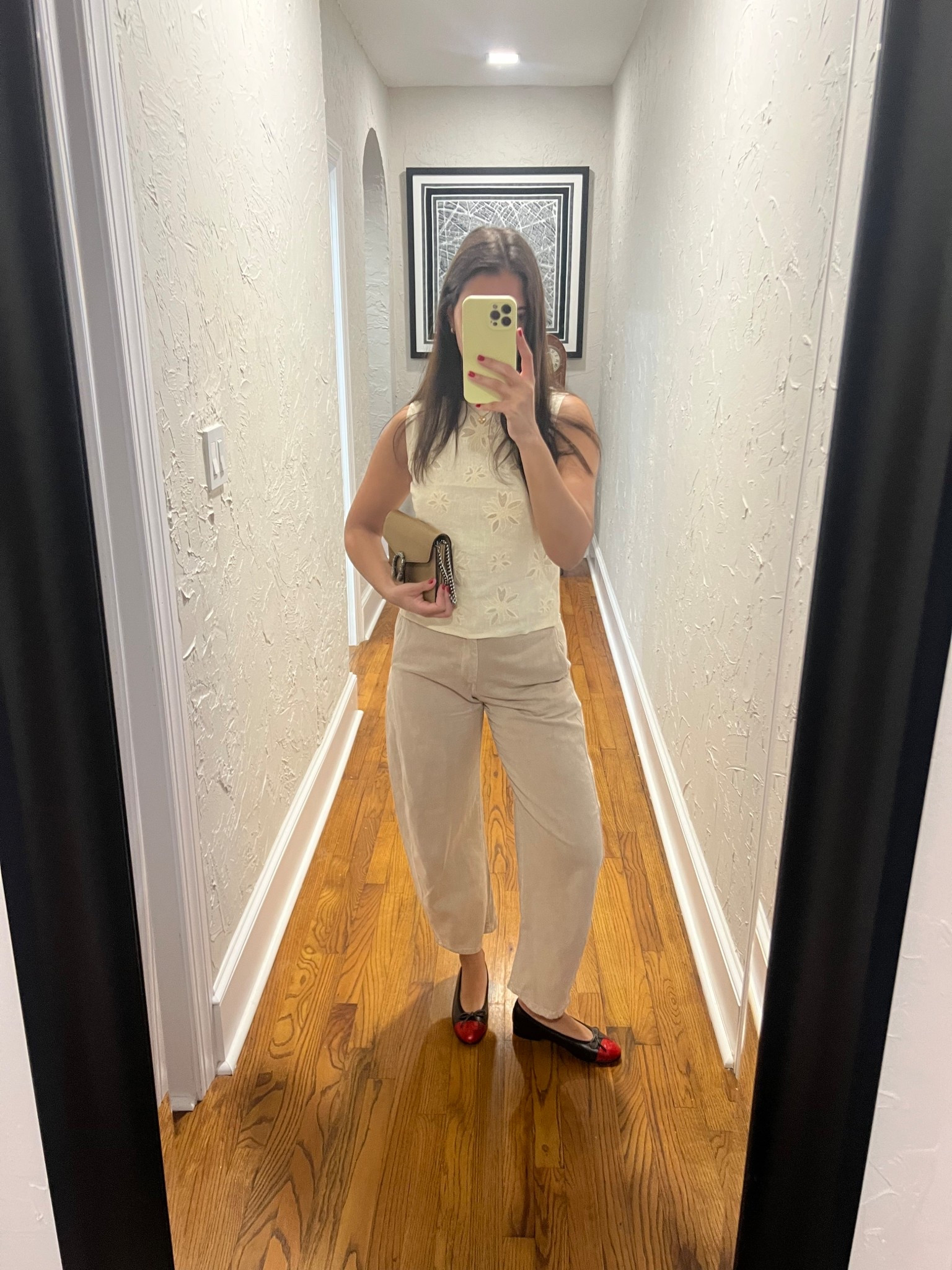 The best barrel leg jeans!

#LTKgrwm #LTKdayinmylife #LTKootd