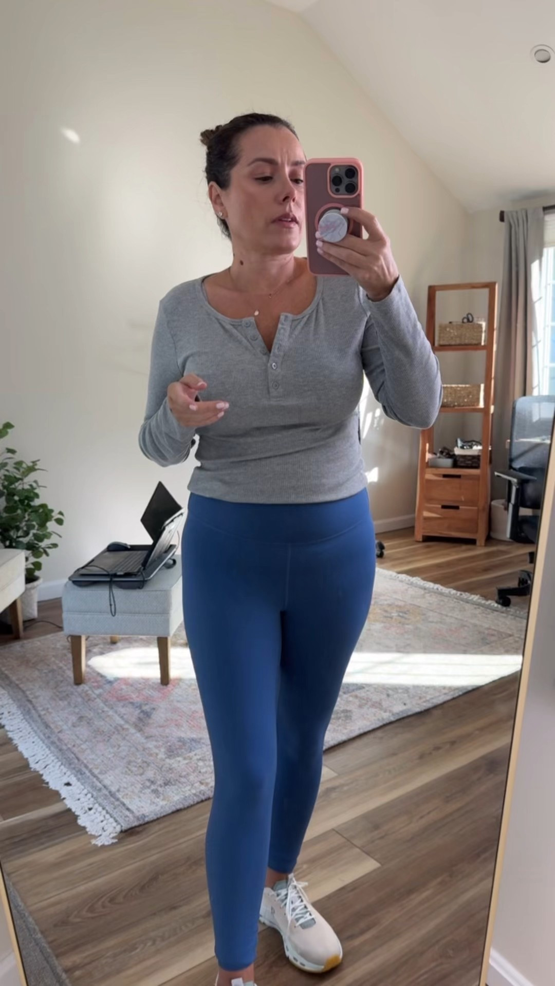 Such a good basic Henley! 🤩

#LTKSeasonal #LTKStyleTip #LTKOver40