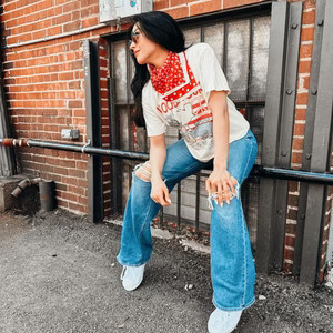 Woodstock USA Tee | Mountain Moverz
