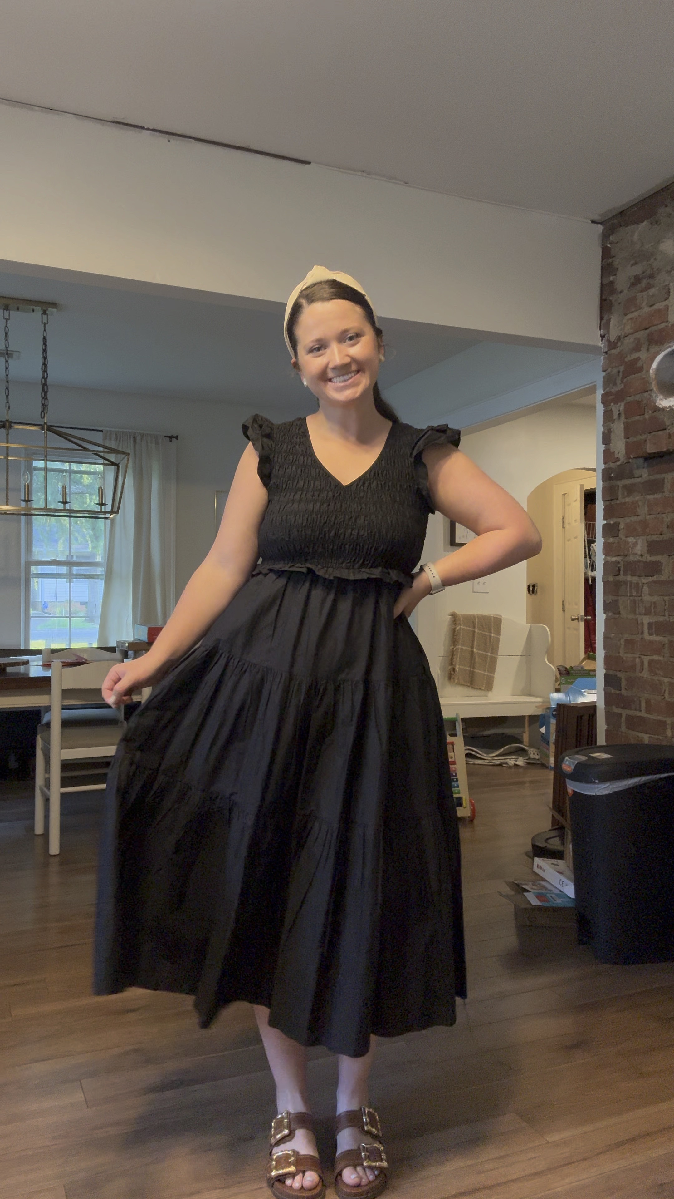 Black midi dress. Summer outfit. Sandals 