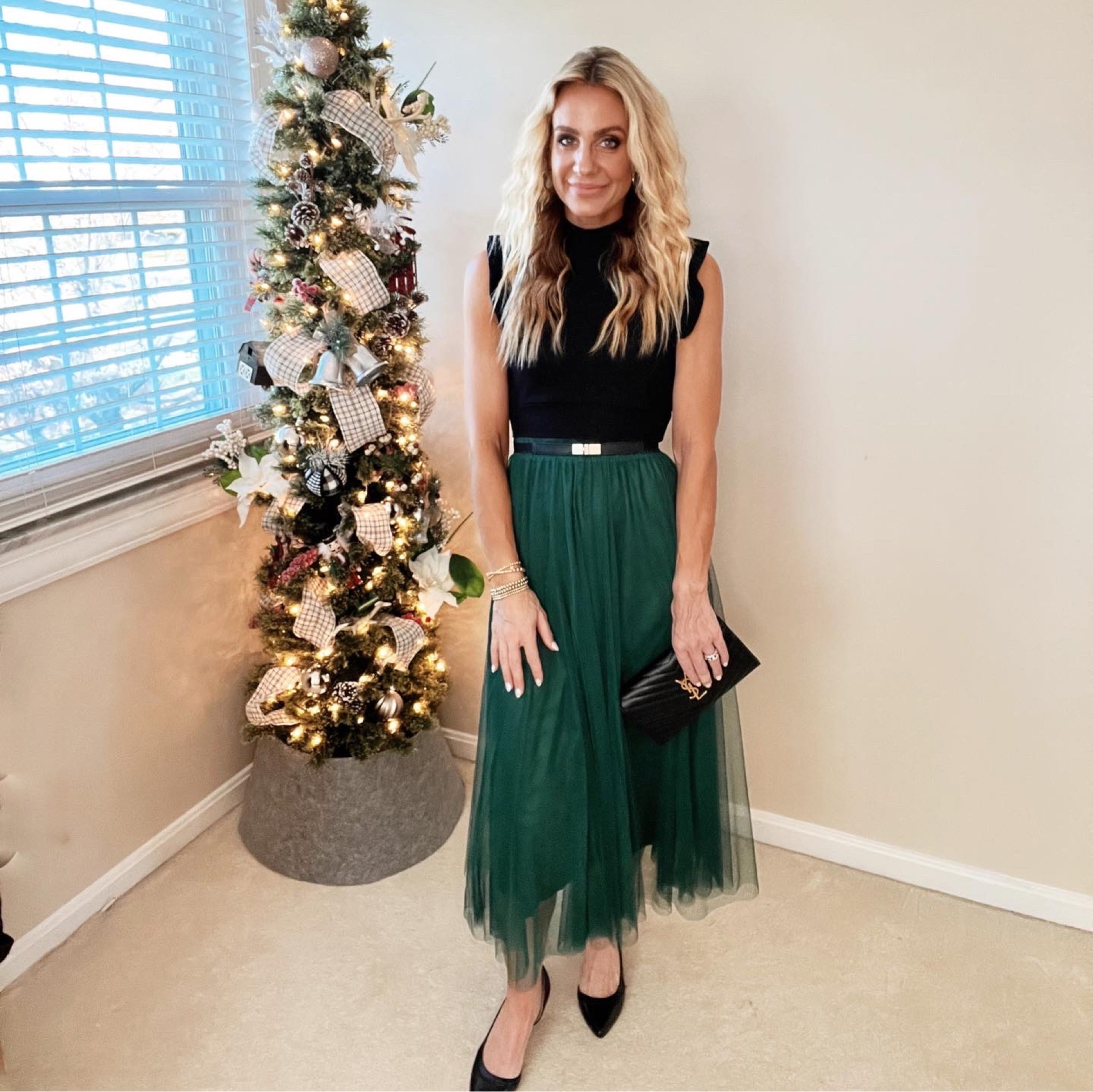 Holiday party outfit! Below are links or similar links to the outfit. 

#LTKstyletip #LTKSeasonal #LTKHoliday