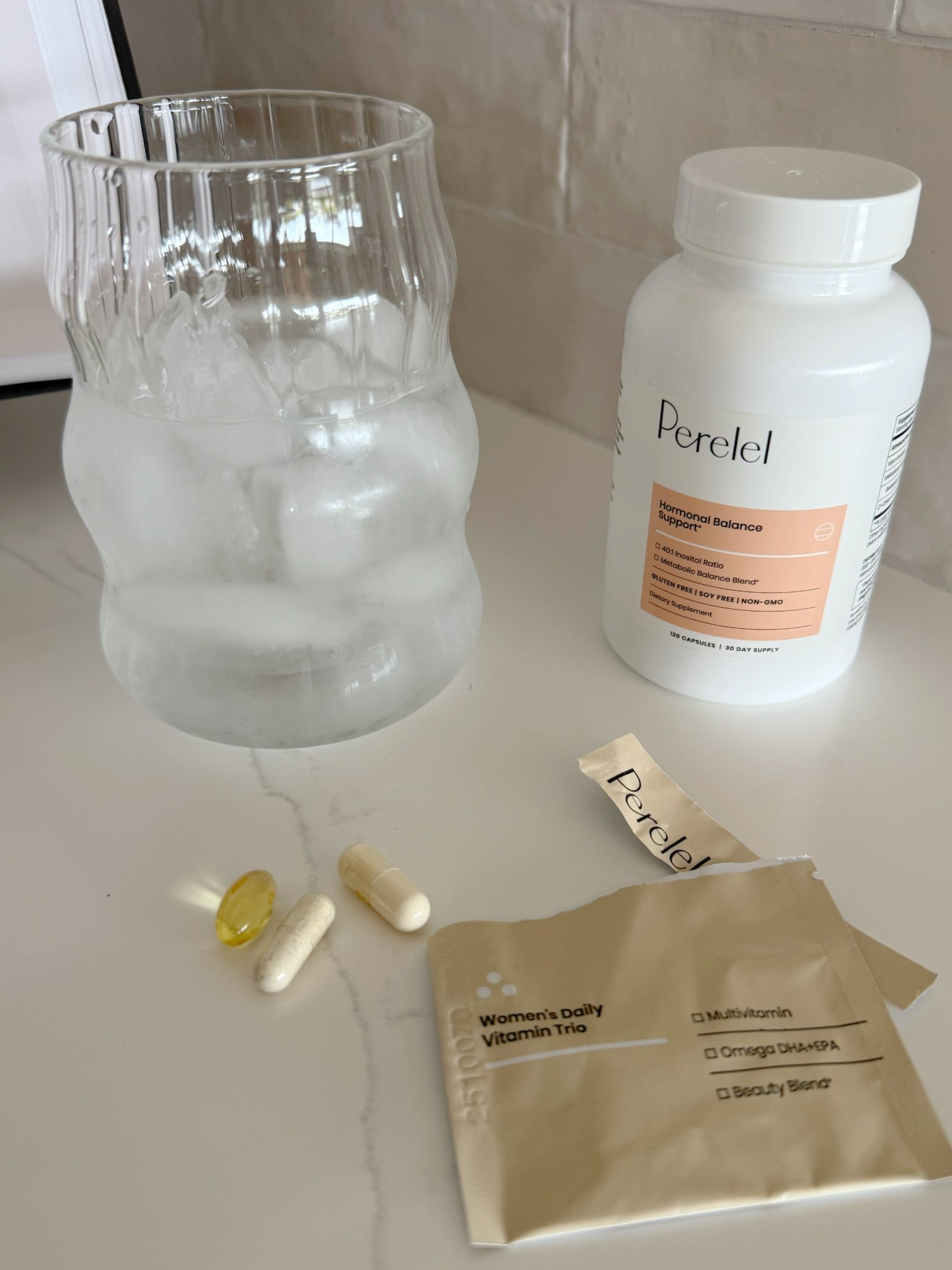 Taking my daily vitamins!! @Perelel Health 



#dailyroutine #vitamons #womensvitamins #selfcare #womenover40 #perelelhealth

#LTKselfcare #LTKmomlife #LTKdayinmylife