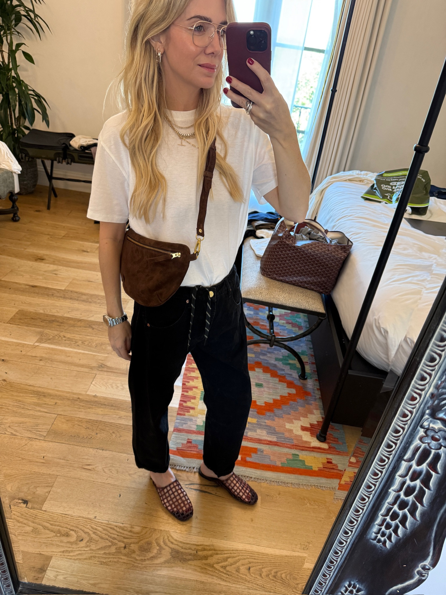 Jelly shoes for the win! x 

 #LTKootd #LTKFindsUnder50 #LTKShoeCrush