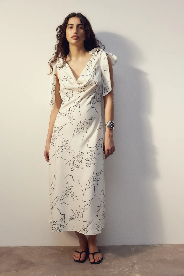 Tie-strap dress | H&M (UK, MY, IN, SG, PH, TW, HK)