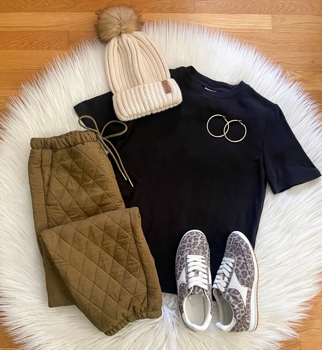 New Quilted Joggers!  Soooo comfy 🖤

#LTKStyleTip #LTKFindsUnder50