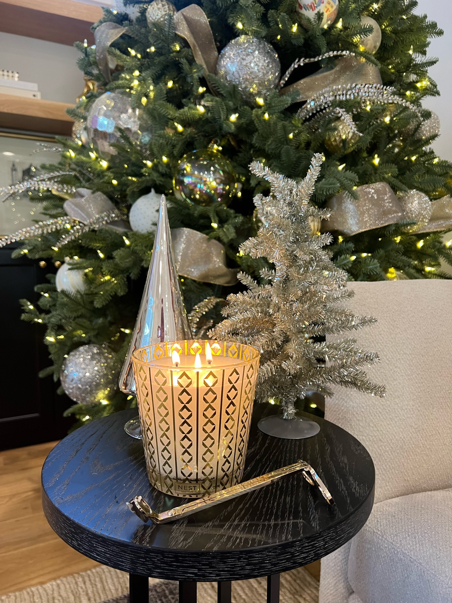 Hosting gifts from Bloomingdale's under $100