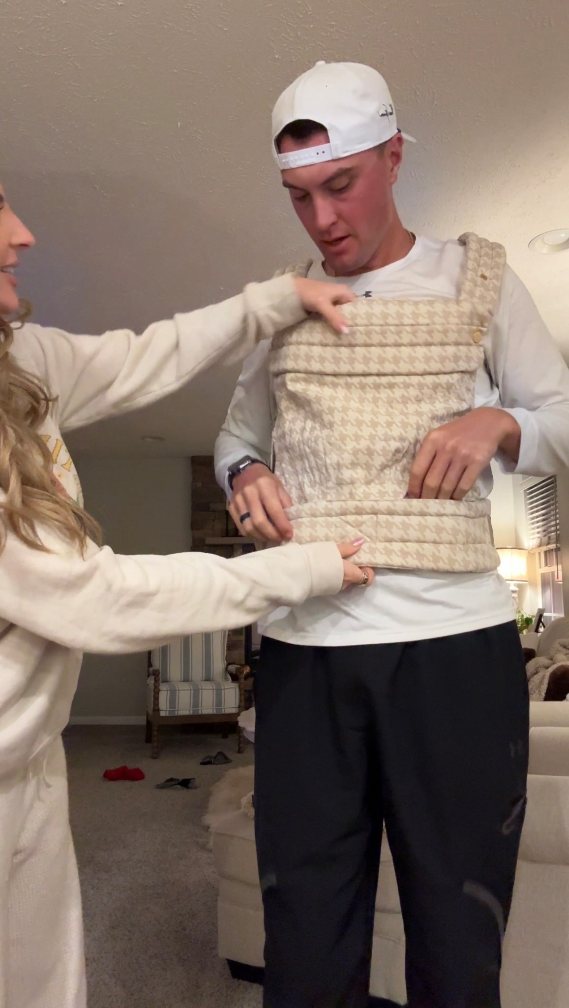 Baby carrier!! 👼🏻 Love this print!! 

#LTKFamily #LTKBaby #LTKBump