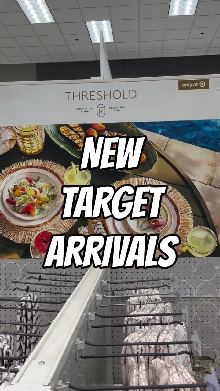 Hosting just got a whole lot prettier with this collection 😍



#LTKU #LTKSeasonal #LTKHome