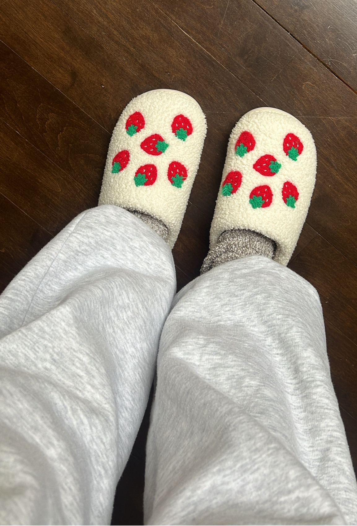 my strawberry house slippers make me happy 🍓🍓🍓

#LTKfindsunder50 #LTKshoecrush #LTKhome