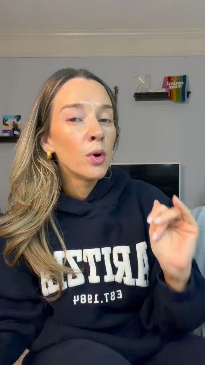 My “light” go-to makeup when my skin is feeling irritated. 



#LTKBeauty #LTKgrwm