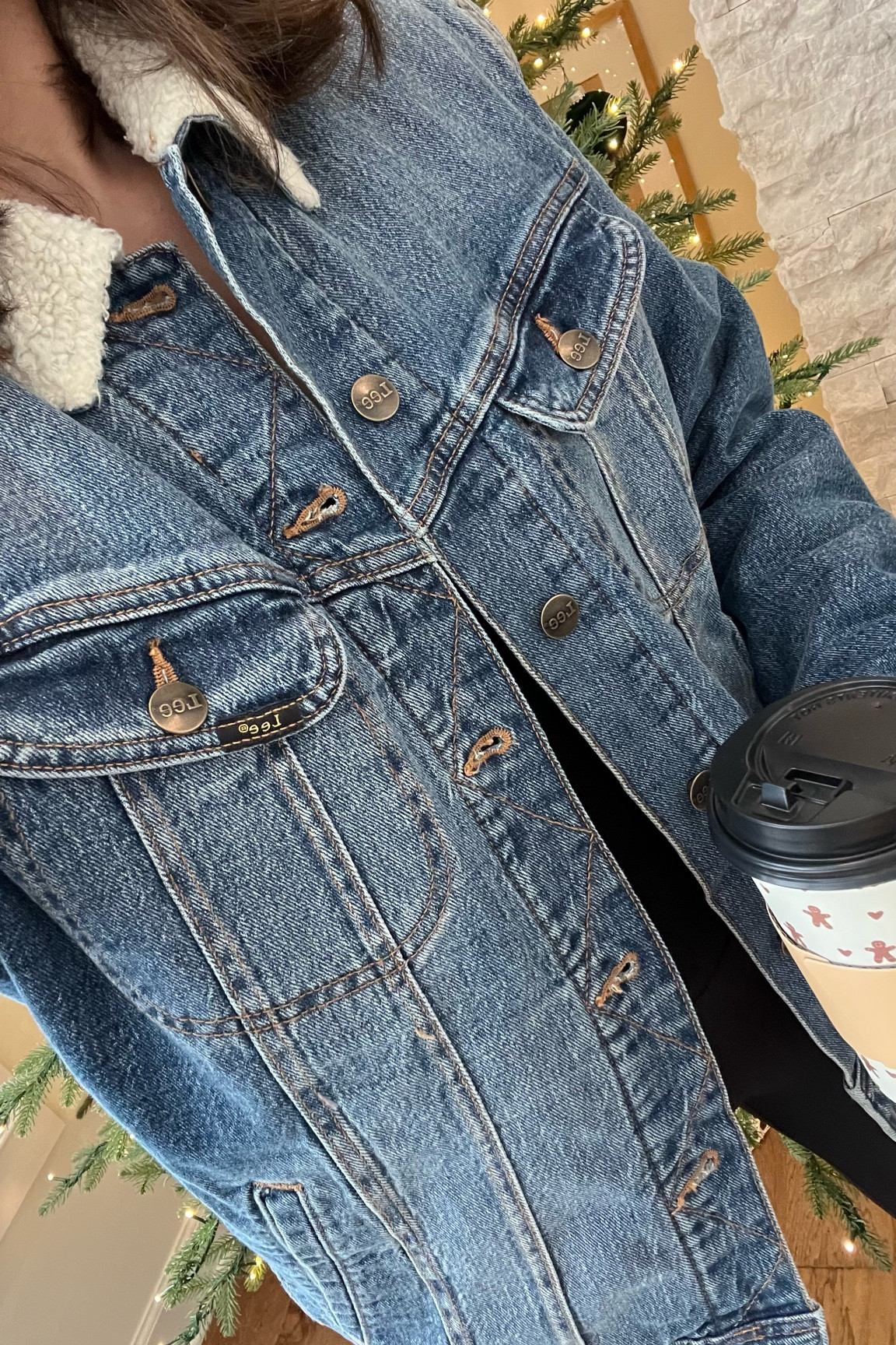 Stole my husband’s Sherpa lined denim jacket for my winter ootd today, then saw it on sale for 50% off for Black Friday!

Black Friday sale | Levi’s | winter ootd | winter outfit | mom outfit | winter mom outfit | casual ootd |


#LTKSeasonal #LTKCyberWeek #LTKFindsUnder100