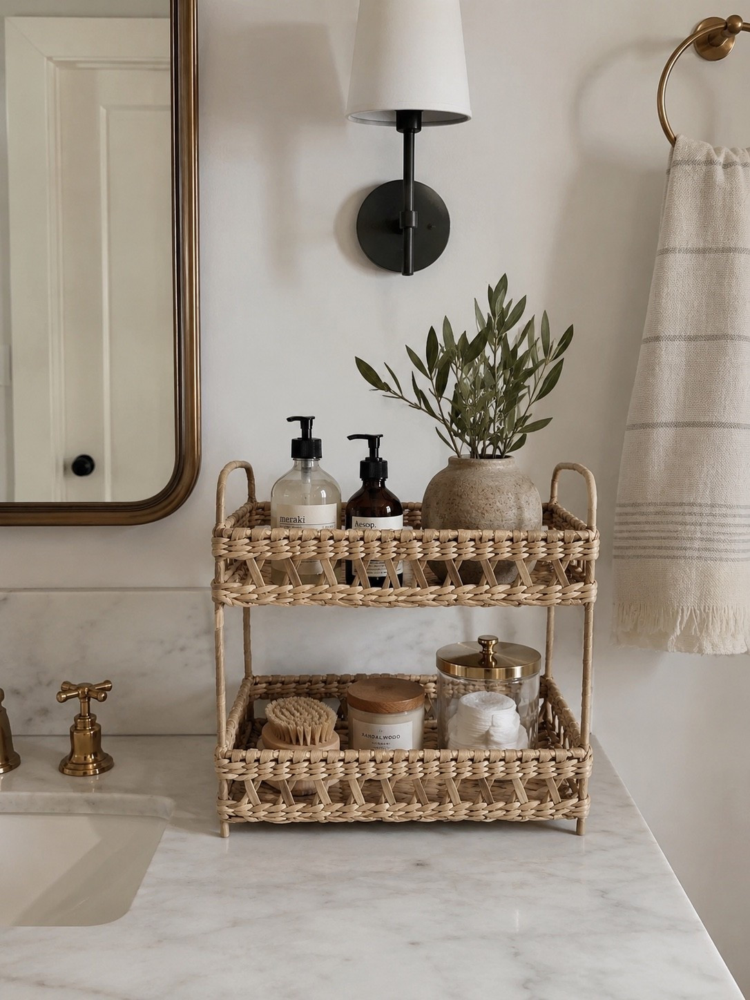 40% off this beautiful woven tray (it’s only $12)! Love this for more bathroom storage or you could use it in a pantry for spices, etc

#LTKHome #LTKSaleAlert