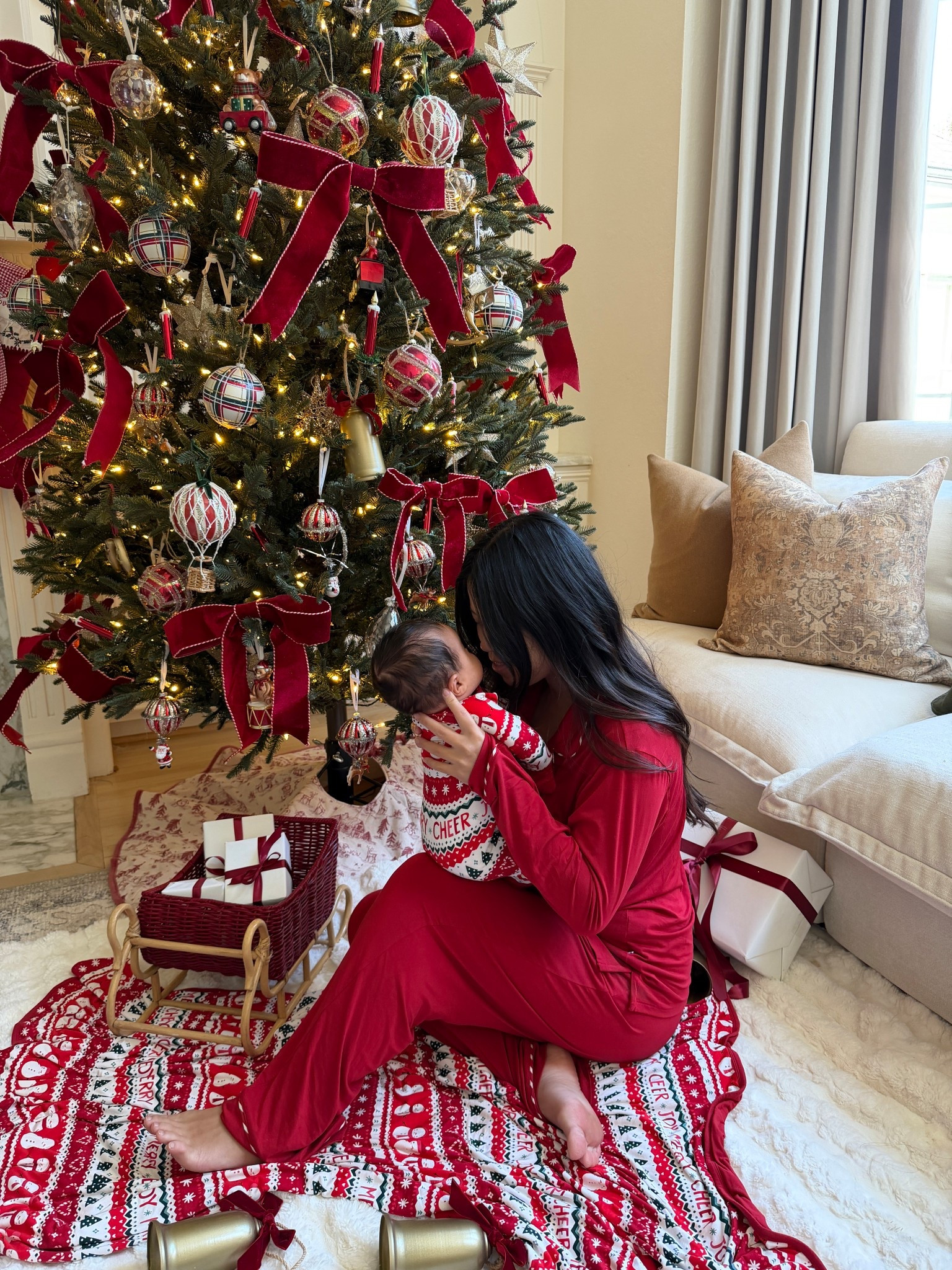 Holiday family matching pajamas // little sleepies 

#LTKHoliday #LTKBaby