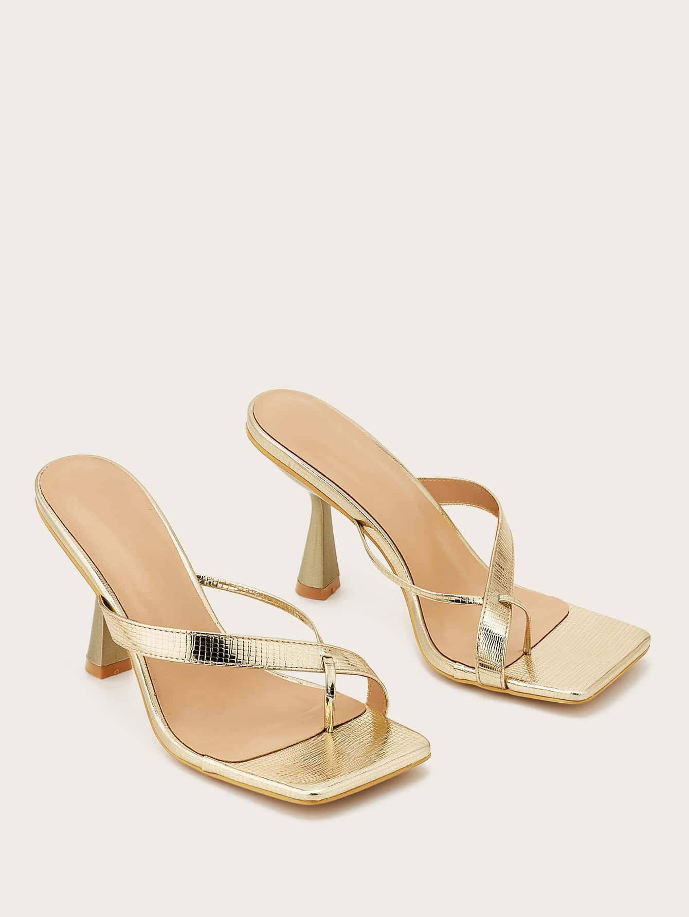 Women Metallic Pyramid Heeled Thong Sandals, Glamorous Summer Heeled Sandals
       
            ... | SHEIN