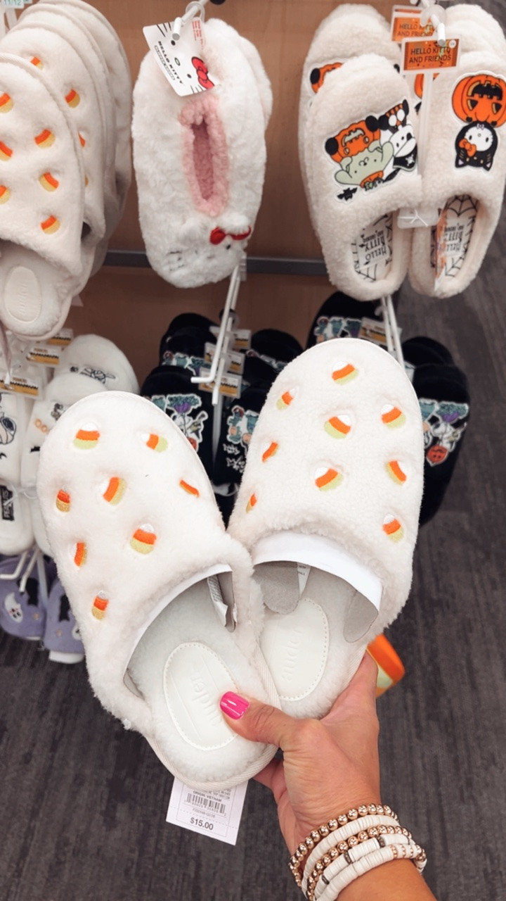 Halloween slippers, snoopy fall slippers, holiday slippers, slides, Target style, loungewear, boo basket fillers, Halloween pajamas

#LTKSaleAlert #LTKSeasonal #LTKmomlife
