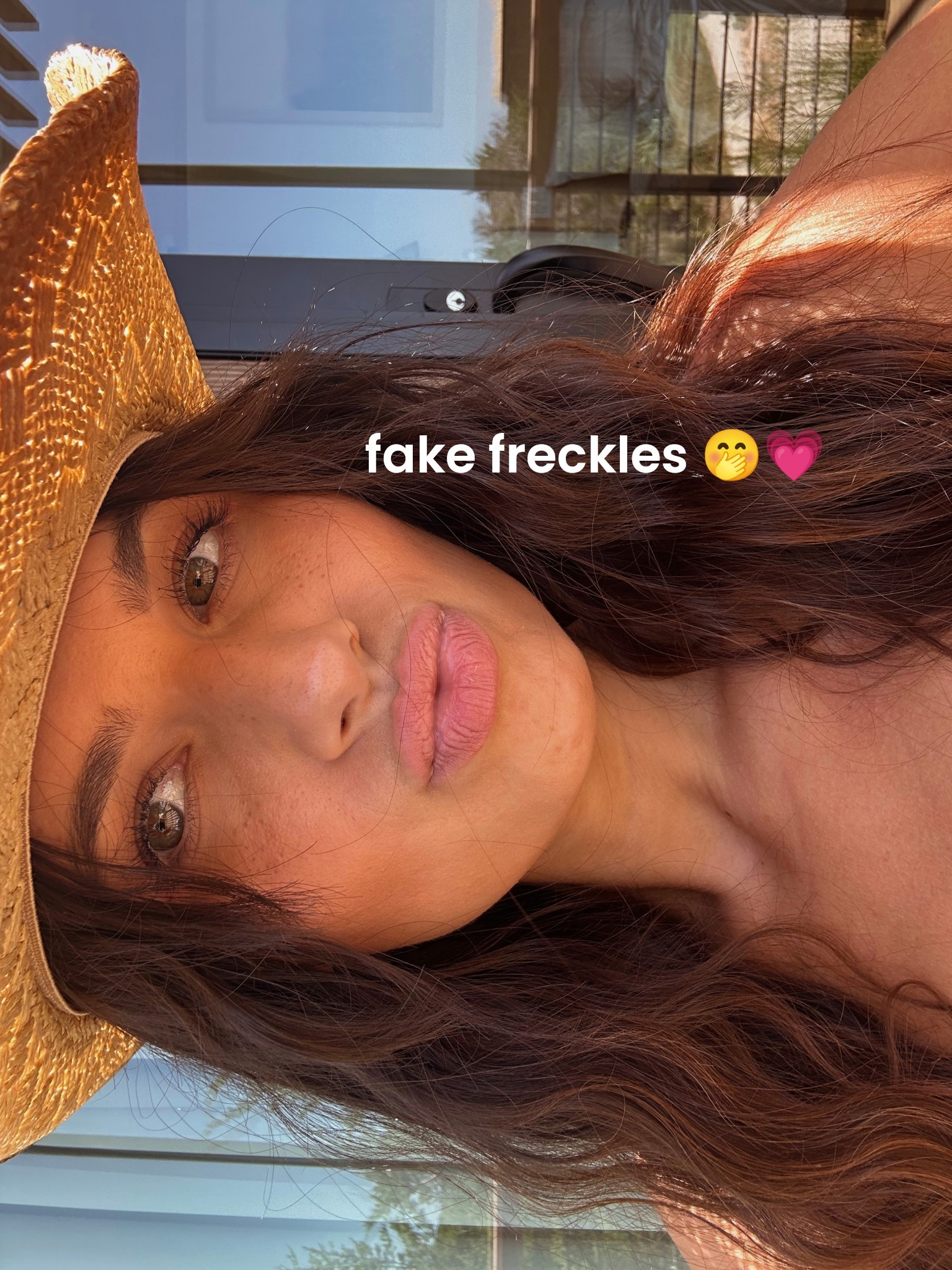 My little fake freckle stamp - used shade deep 🤠🤎