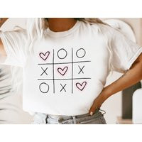 xoxo Shirt, Tic Tac Toe Heart Valentines Cute Outfit, Valentine's Day Gift For Her, Womens Valentine Tee, Shirt Women | Etsy (US)