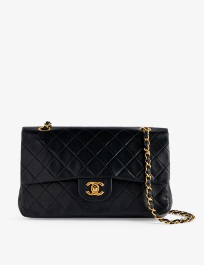 Womens Black Pre-loved Chanel Medium Quilted Leather Shoulder bag 15.5x26x7cm | Selfridges