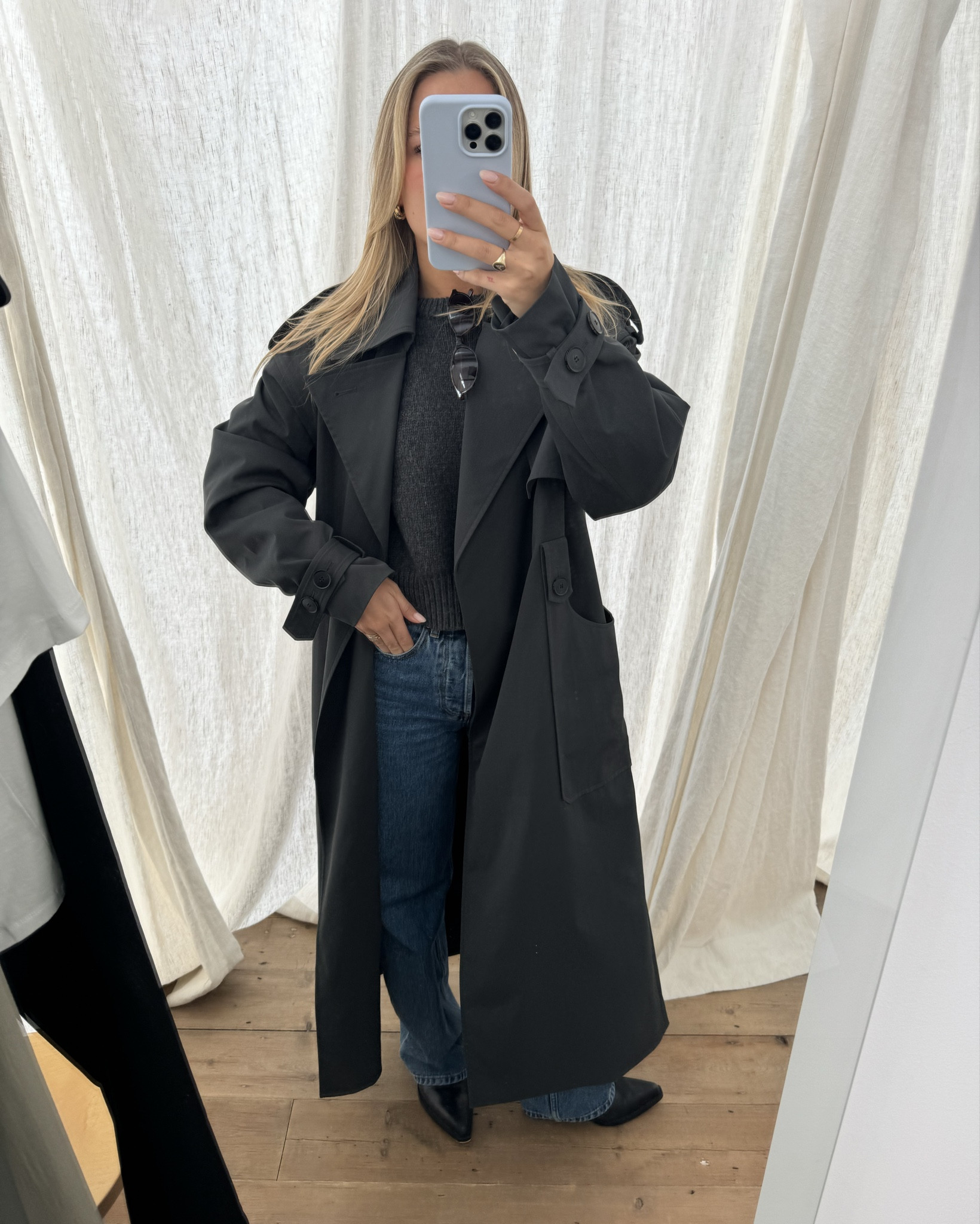 The trench you’ll have in your wardrobe for a lifetime!! 🩶🩶
Gorgeous dark charcoal grey trench from
Camilla & Marc. 
Go your regular size for this one 

#LTKaustralia #LTKstyletip #LTKwinter