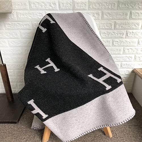 Amazon.com: Luxury Throw Blanket H Travel Moving Large for Couch Sofa Living Room or Bed Yoga Fal... | Amazon (US)