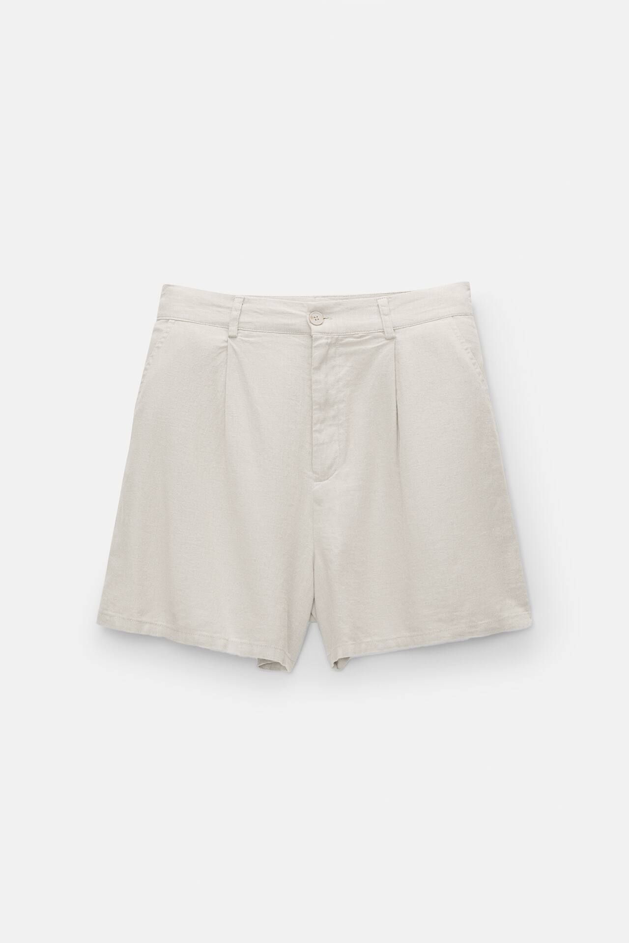 Rustic linen-blend darted Bermuda shorts | PULL and BEAR UK