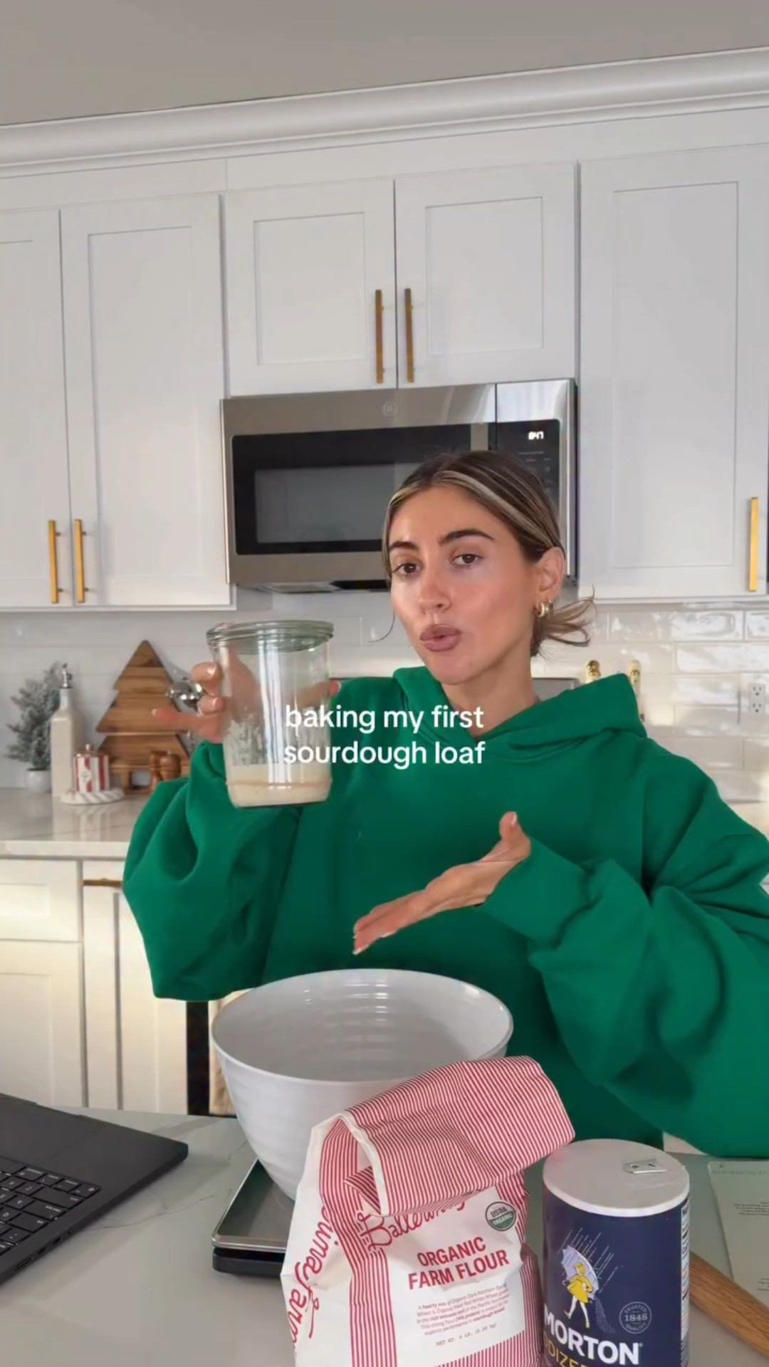 vlogmas day 13🥖baking my first ever sourdough loaf!! #sourdough #sourdoughtok #Vlogmas #vlogmas2025

#LTKGiftGuide #LTKfoodie #LTKdayinmylife