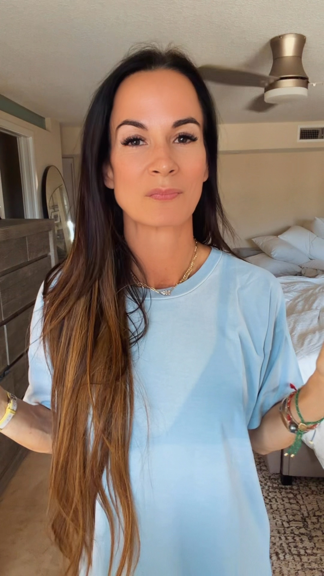 Straight outta the box and immediately on the body… because patience is overrated 💁🏽‍♀️

This tee?
✔️ soft
✔️ comfy
✔️ giving effortless beachy chic

And honestly… isn’t that the whole vibe of life lately? Easy, elevated, and just cute without even trying.

Consider this your sign to upgrade your basics 💙 wearing a S

Nicole Colee, Daydreamer 




#LTKgrwm #LTKdayinmylife #LTKootd