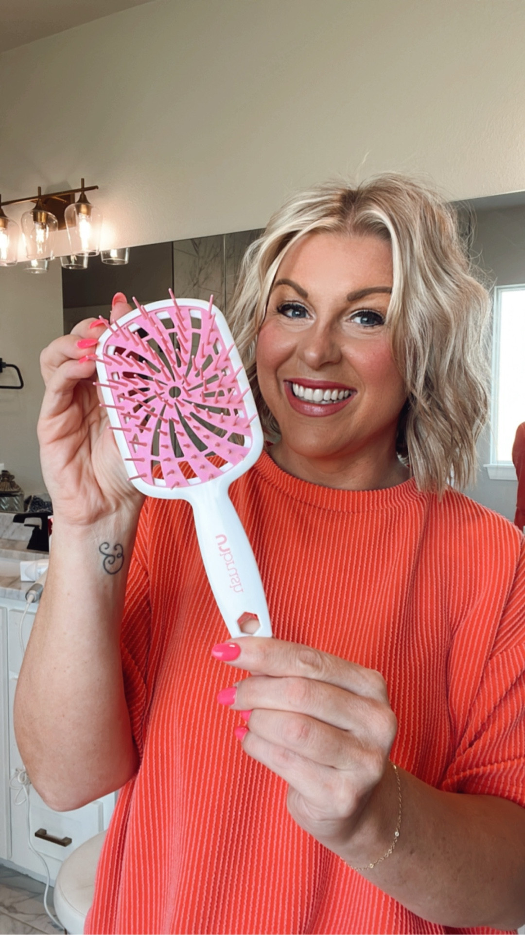 Gently detangles and is so easy on hair! #Hair #HairGrowth #Healthy #HealthyHair #Breakage #Beauty #GRWM

#LTKStyleTip #LTKBeauty #LTKFindsUnder50