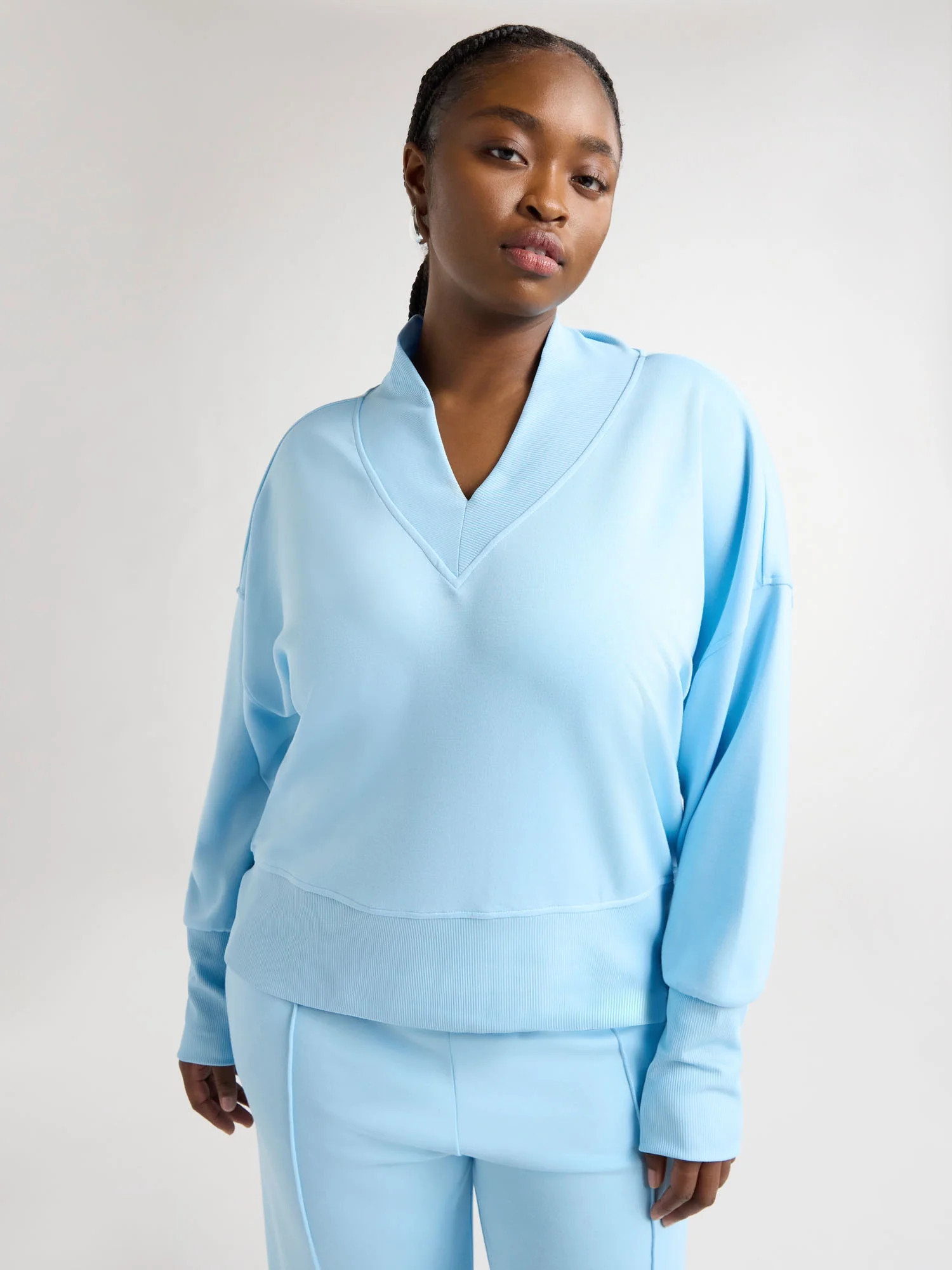 Scoop Women's and Women's Plus Ultimate ScubaKnit V-Neck Sweatshirt, Sizes XS-4X | Walmart (US)