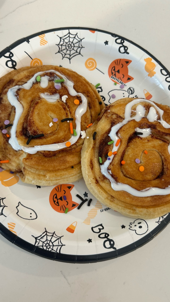 Cinnamon rolls, but make them spooky 👻 Kid approved & soo easy to make! You can decorate them or even let the kids do it✨

1. Spray dash waffle maker with non stick spray
2. Put cinnamon roll in, press down and wait until light turns off 
3. Take out and decorate with icing and sprinkles! 

#halloween #halloweenrecipes #target #targetmoms #targetfinds #halloweenpartyideas 

#LTKParties #LTKKids #LTKHalloween